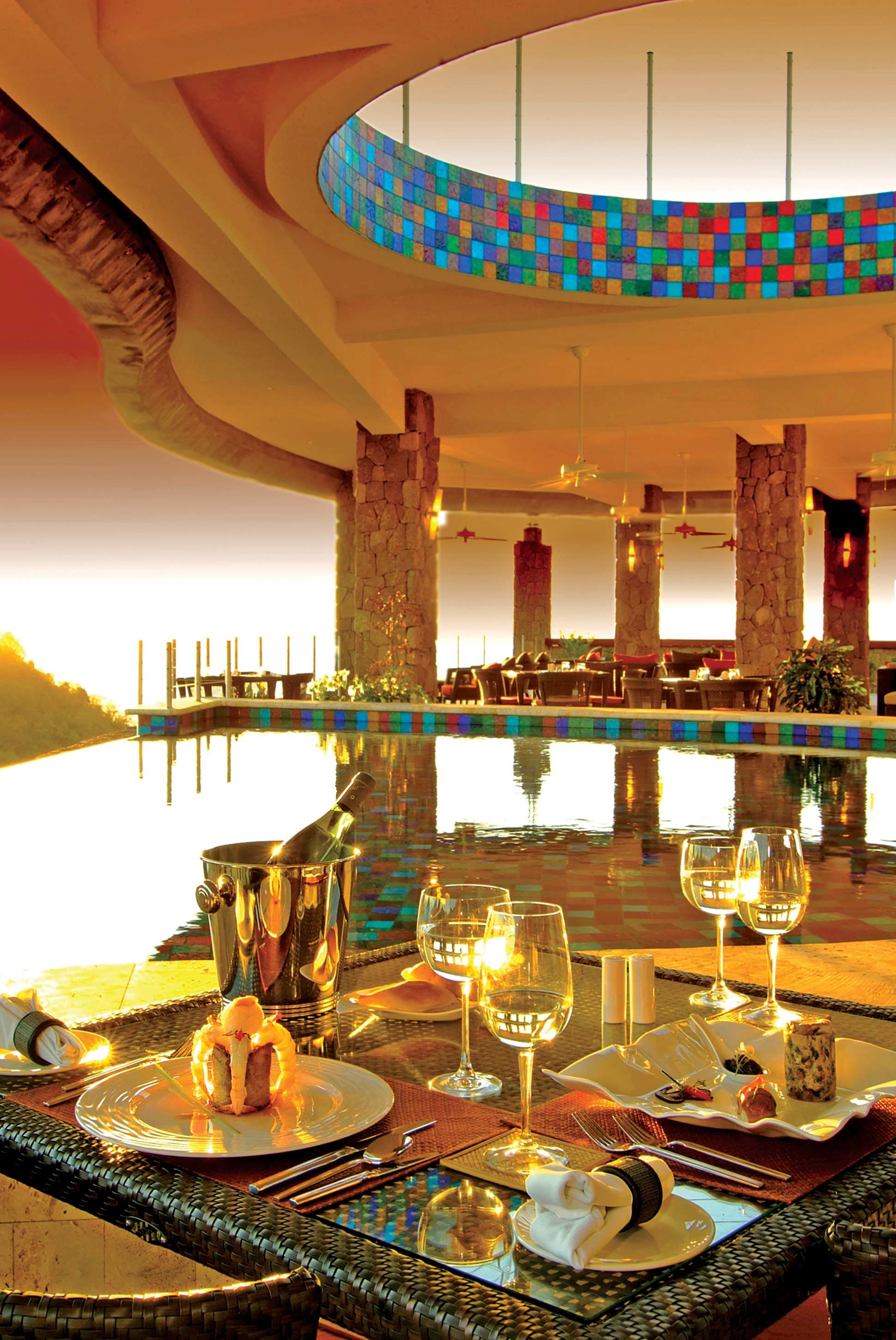 Luxury Hotel Jade Mountain resort 5 stars St Lucia caribbean island restaurant